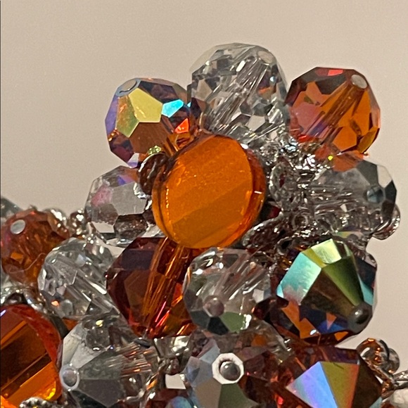 Vintage Vendome Faceted Glass Bead & Aurora Borealis Cluster Brooch - Picture 4 of 7